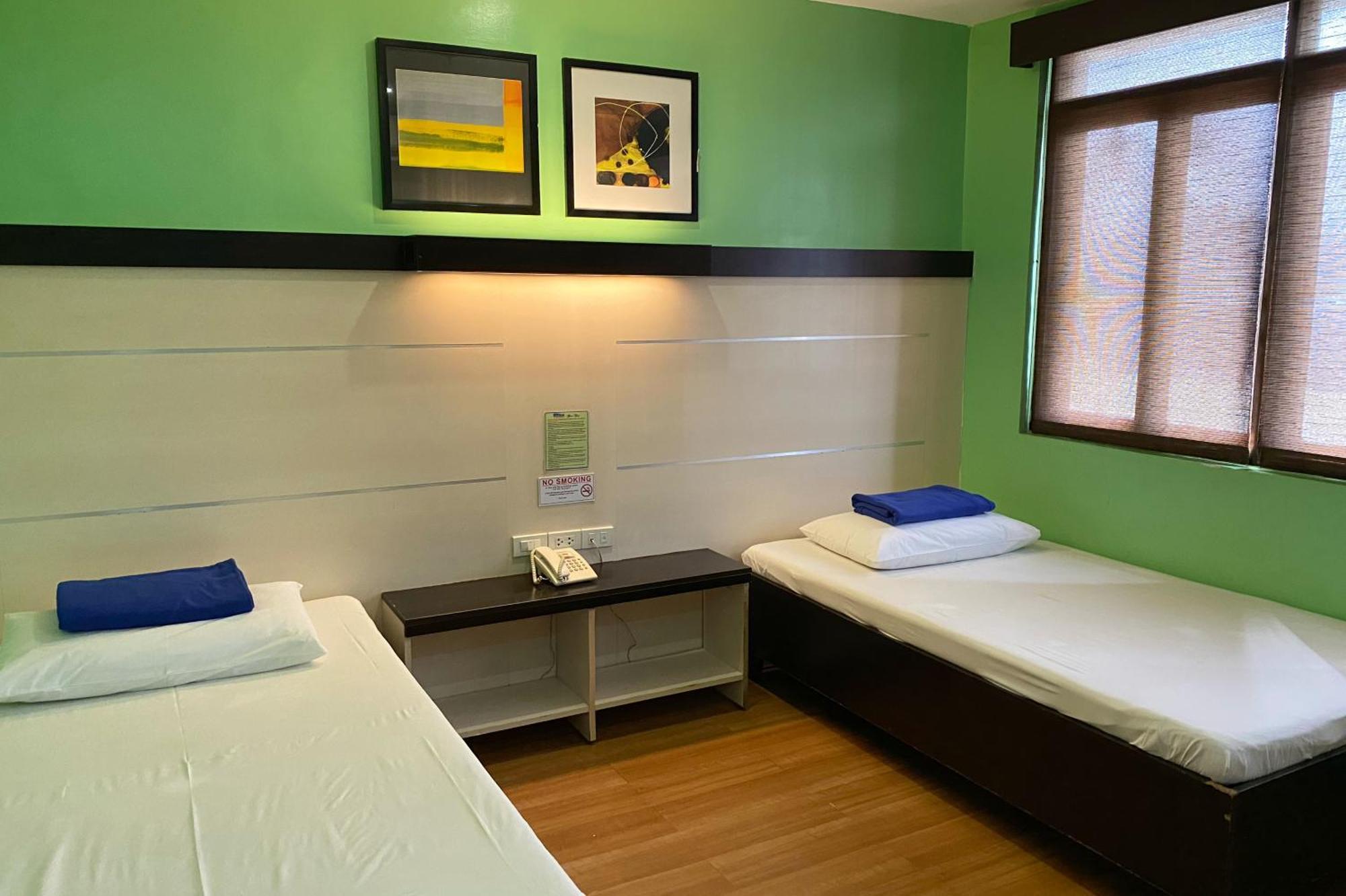 Sugbutel Family Hotel Cebu Exterior photo